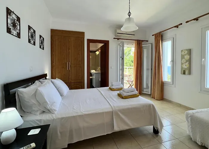 Korfos فيلة Skala (Kefalonia)